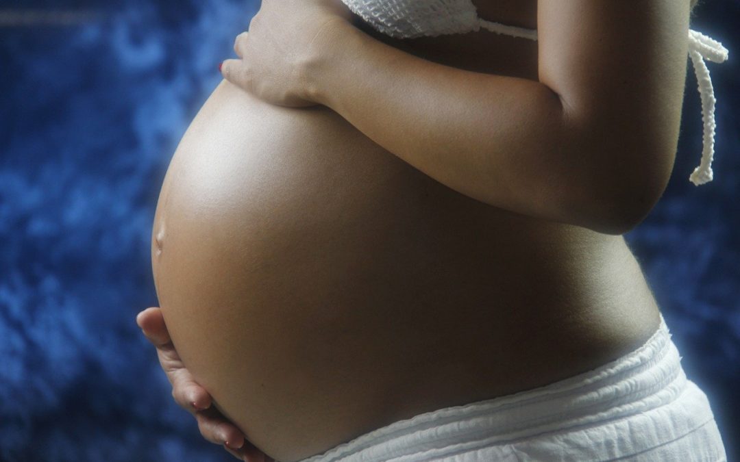 Co można jeść w ciąży, a co po porodzie?
